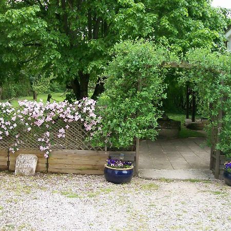 Chez Scallan B&B Sens sur Seille Екстер'єр фото