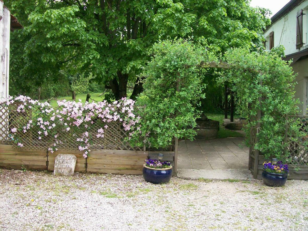 Chez Scallan B&B Sens sur Seille Екстер'єр фото
